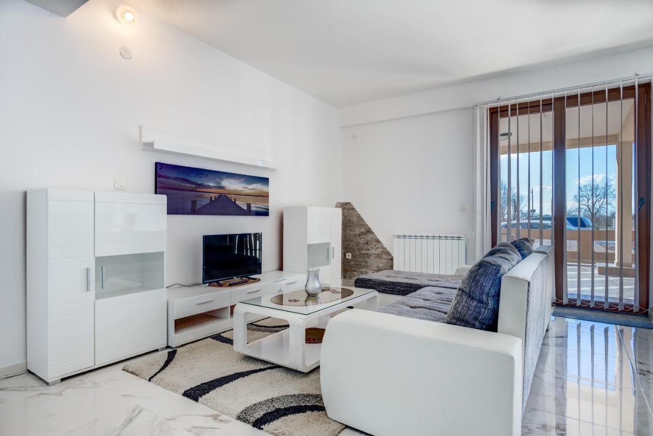 Stars Residence Petrovac Ngoại thất bức ảnh