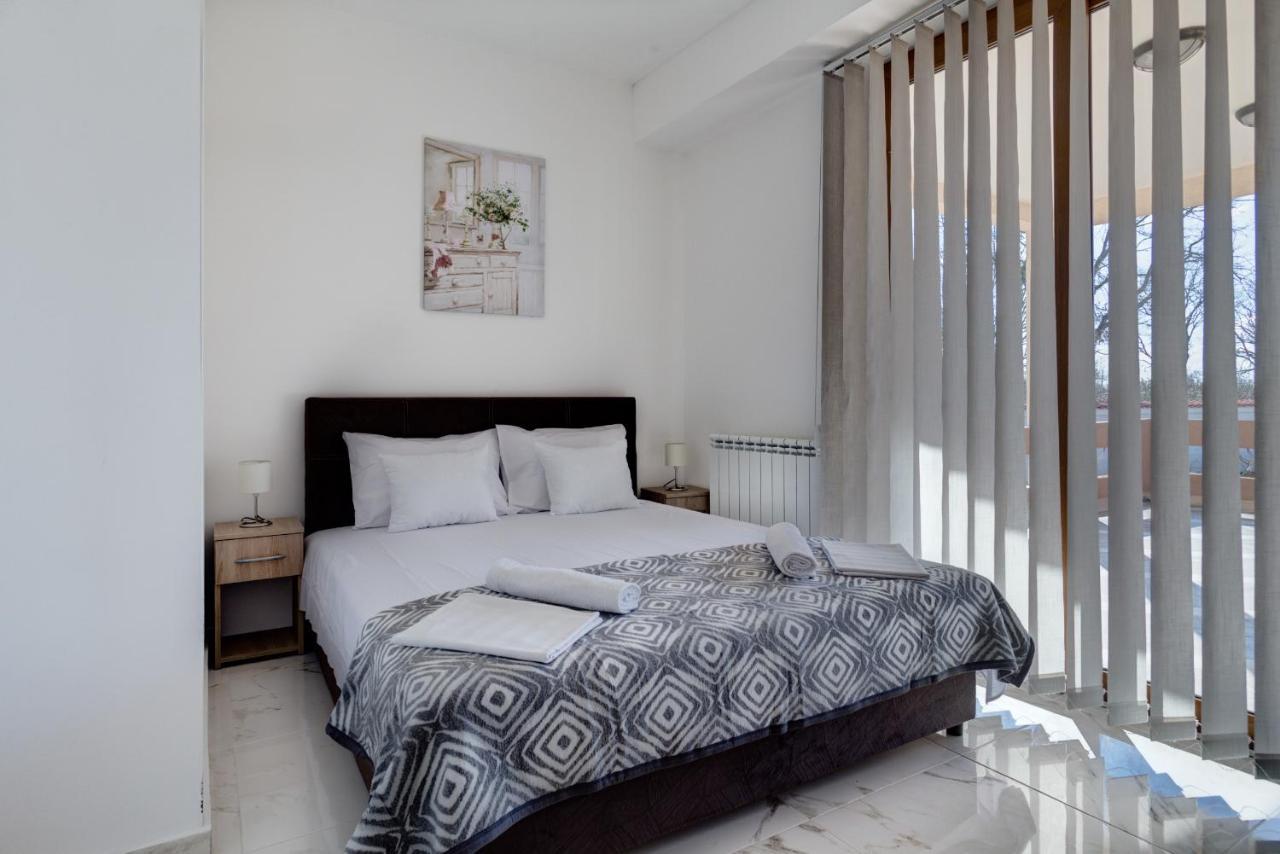 Stars Residence Petrovac Ngoại thất bức ảnh