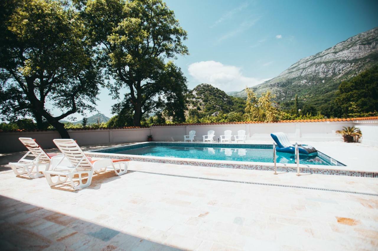 Stars Residence Petrovac Ngoại thất bức ảnh