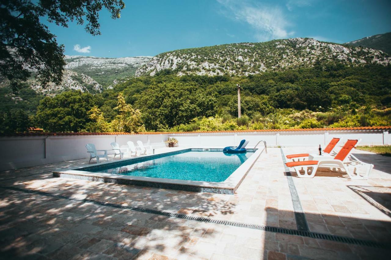 Stars Residence Petrovac Ngoại thất bức ảnh